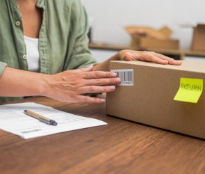 The-ultimate-guide-to-eco-friendly-reverse-logistics-in-fashion-e-commerce