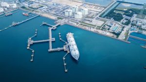 oil and gas logistics, logistics shipping, oil and gas companies